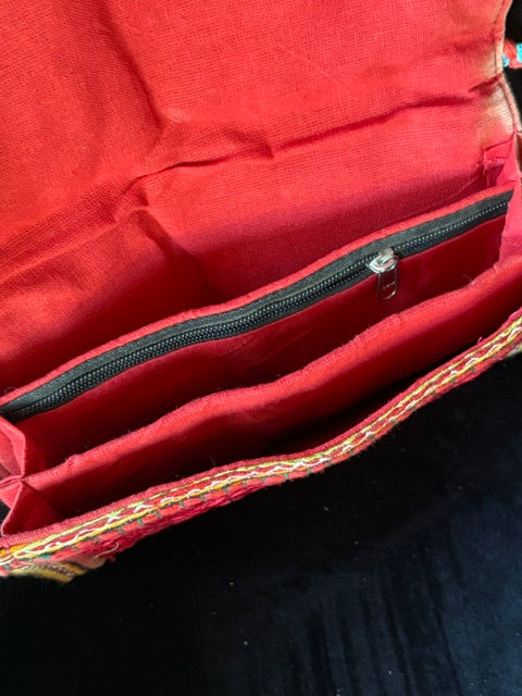 Boho Umhängetasche aus Indien mit Stickerei, Muscheln & Perlen – Handverlesener Ethno Shopper