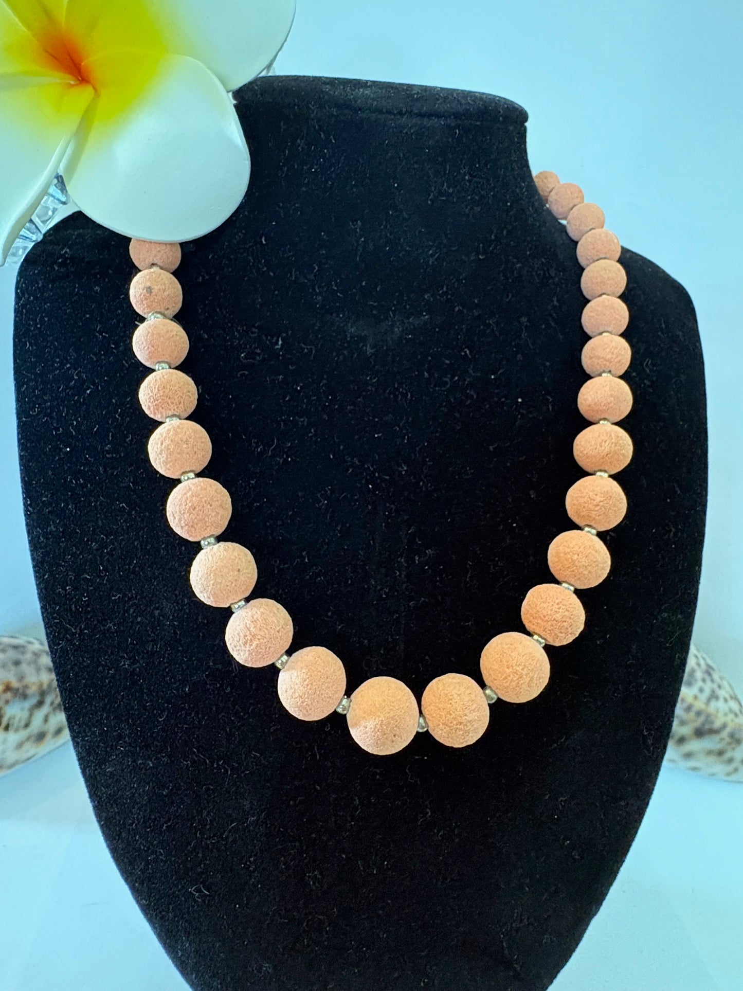 Vintage Korallenkette aus rosa Schaumkorallen-Elementen – klassischer Korallenschmuck, ca. 43 cm