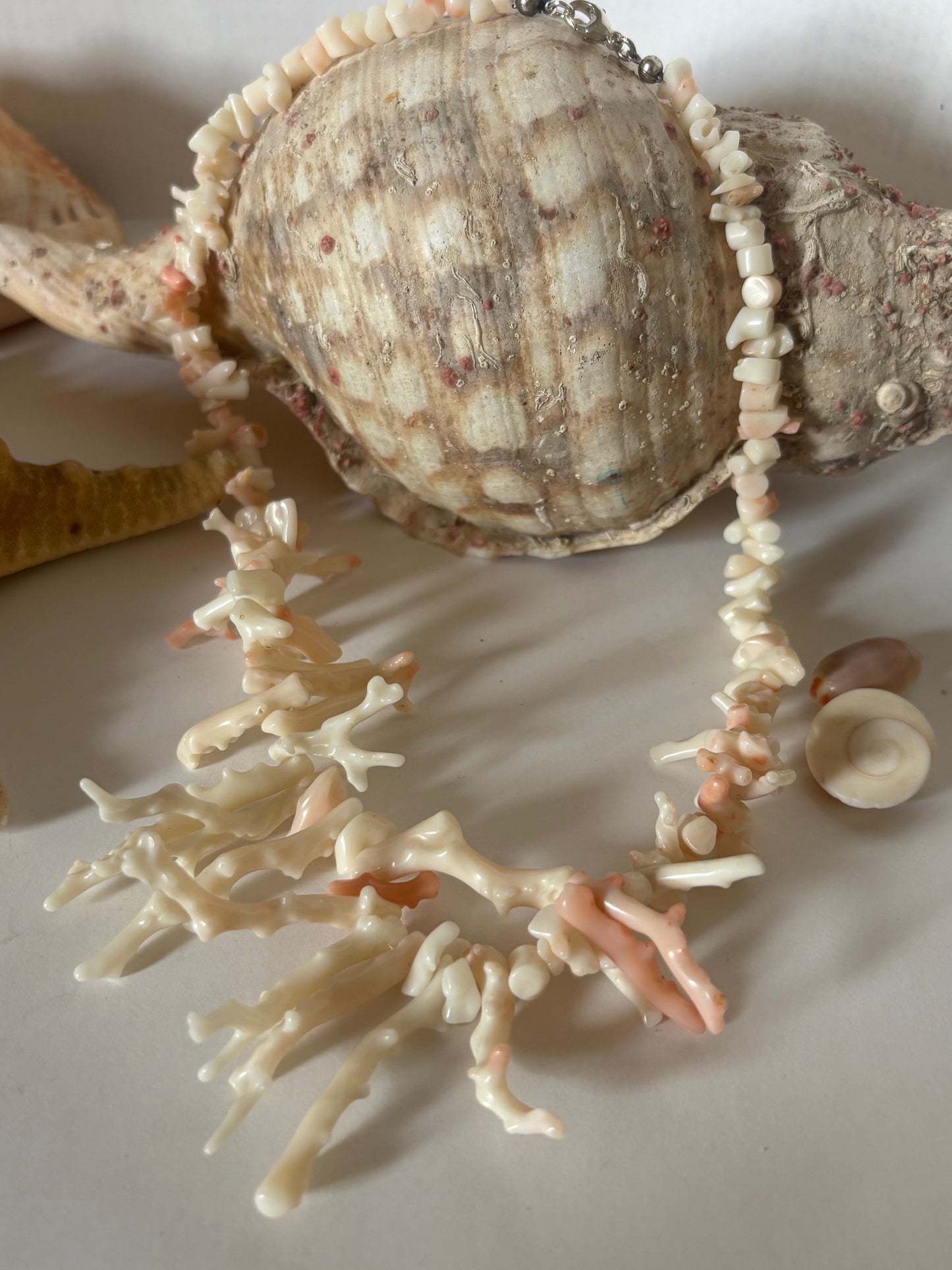 Vintage Korallenkette Creme Rosé mit Astkorallen | Maritime Halskette