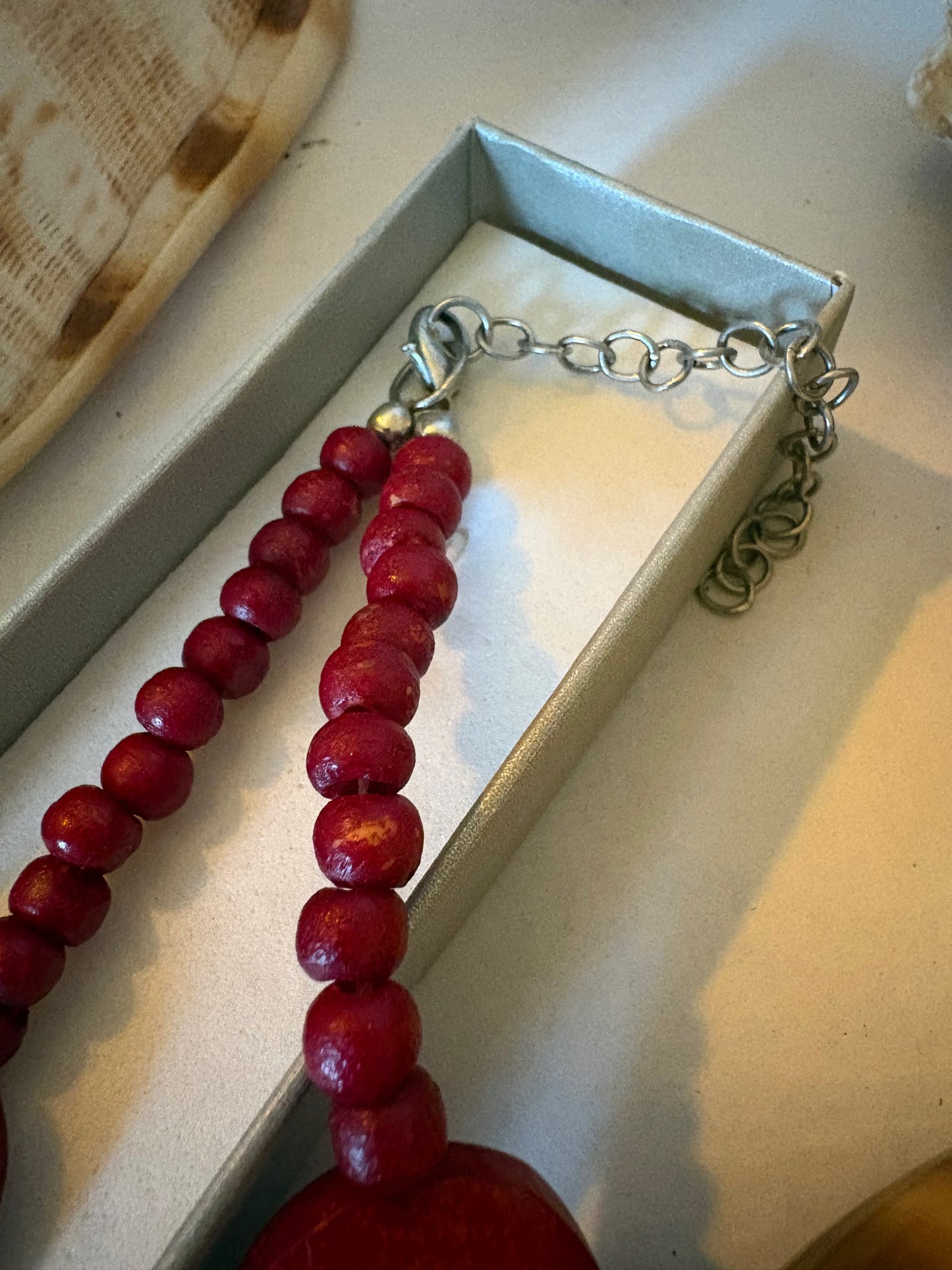 Vintage Tagua Nuss Kette in Rot – Statementkette mit Verlängerung