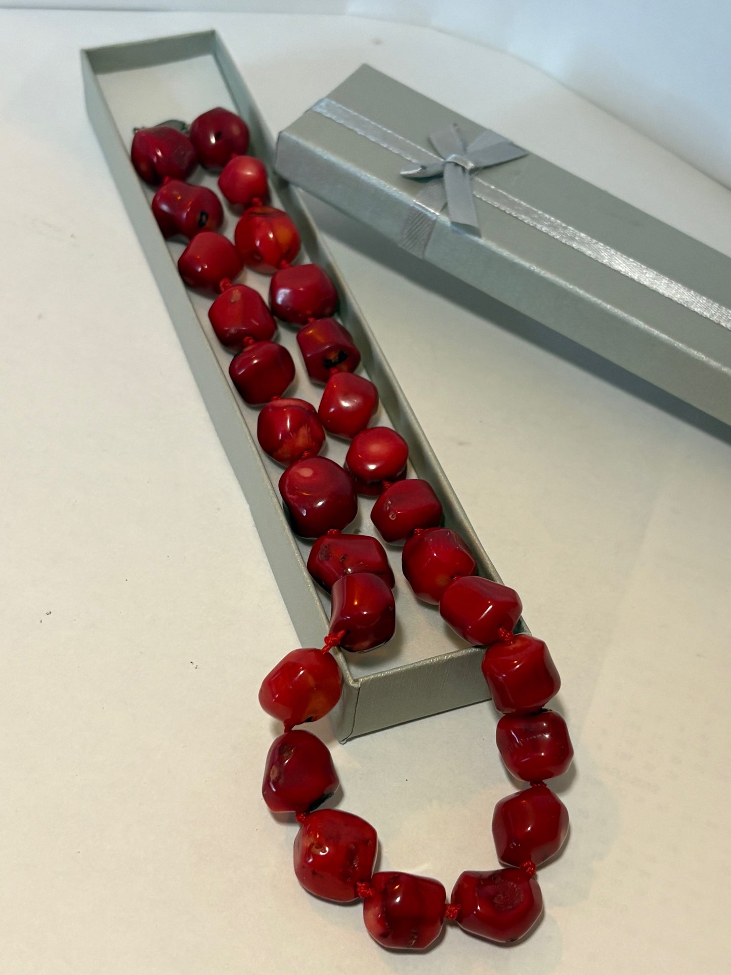 Vintage rote Korallenkette – klassisch & ausdrucksstark, ca. 50 cm